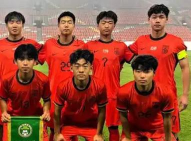 扬眉吐气！U17国少2-0完胜澳大利亚 时隔22年昂首闯亚洲杯决赛
      