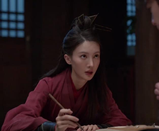 《庆余年2》第二位被吐槽的女演员出来了！
金晨版叶灵儿出场，本以为靠人气会圈一波