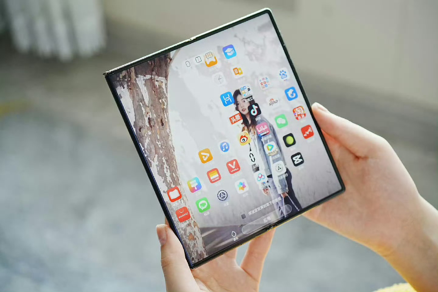 折学家生活图鉴折叠屏真的是用了就回不去了，现在的折叠屏基本可以说和直板机没有什么