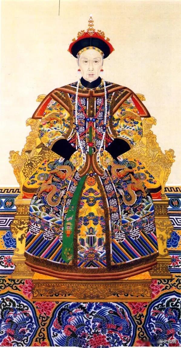 慈禧死后，谕旨中说：在会典中符合慈禧的字样已经没有多少了，命群臣从皇帝谥号所用的