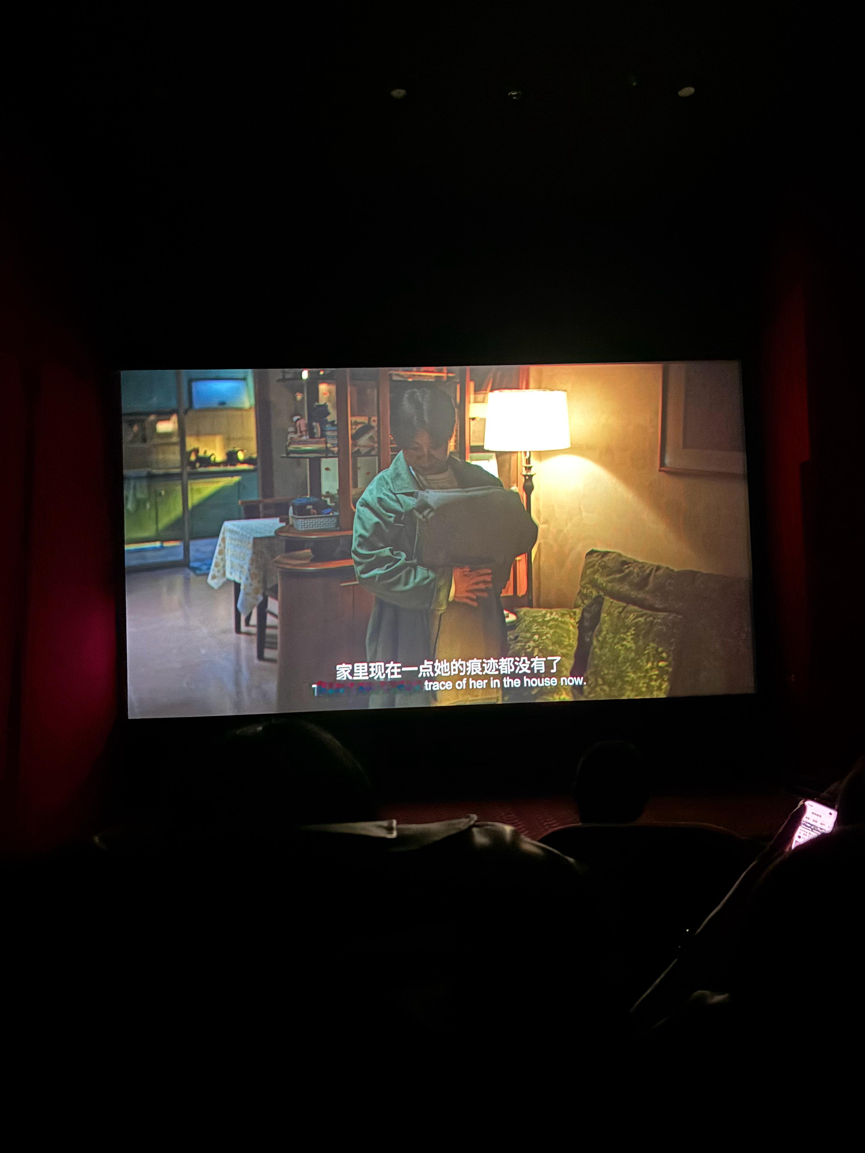 人清爽一点啦 带孩子们看电影咯！ ​​​