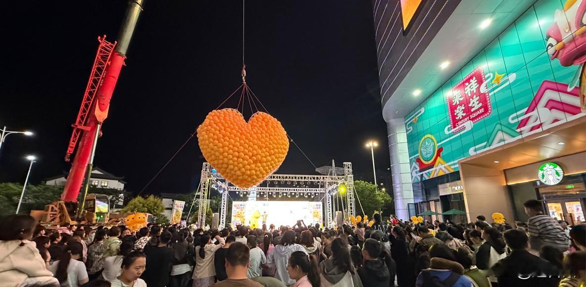 火爆出圈！天台五一两天迎客48万，沉浸式仙侠游太上头

2026年五一假期前两天