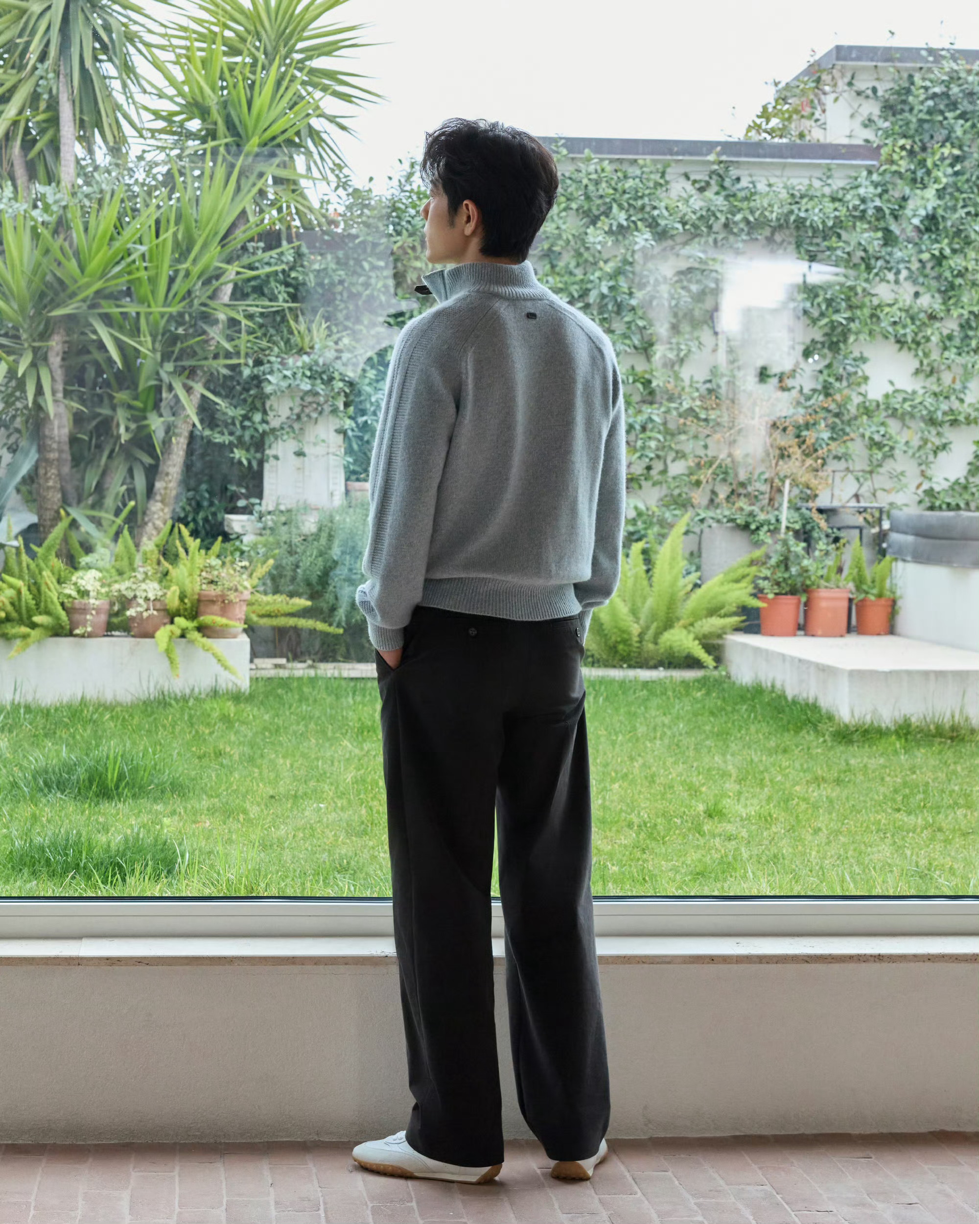 这个背影真的人夫感满满的，一看就好有安全感啊[awsl] ​​​