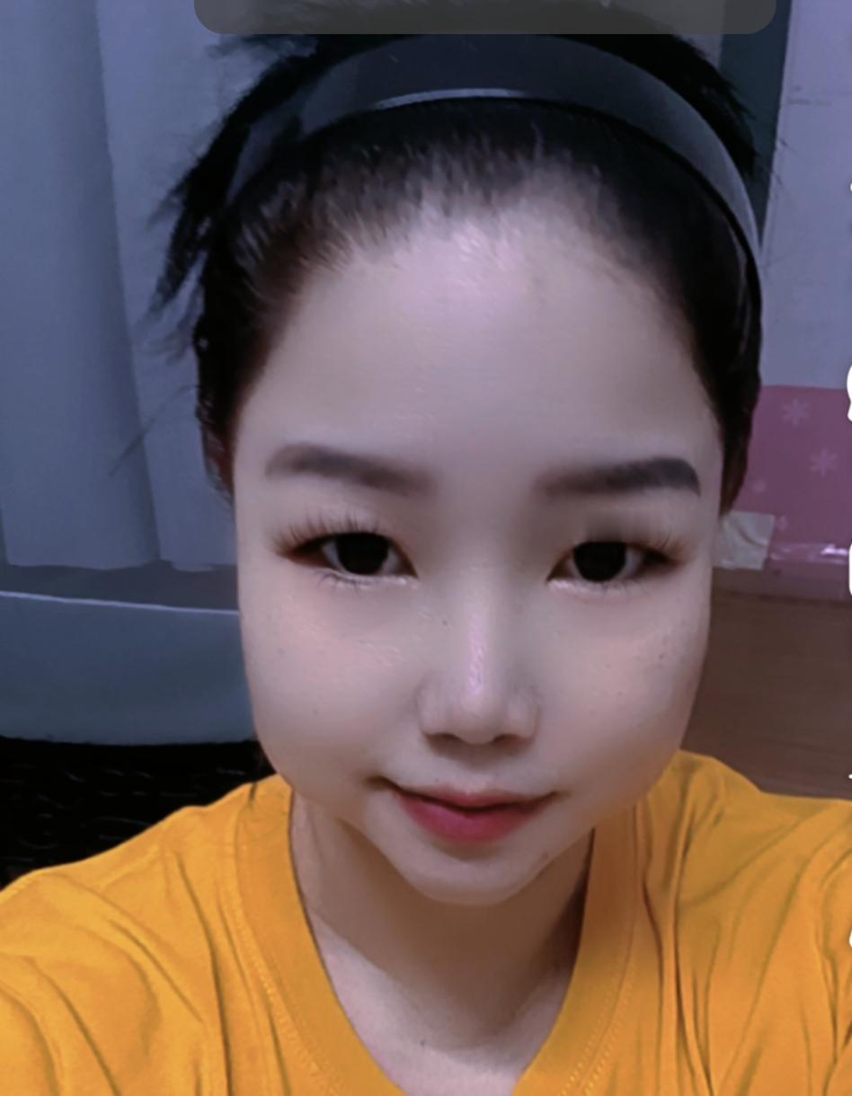 每个人都有年轻的时候，也有老的时候。人只会越来越老，不可能越来越年轻。毕竟我是4
