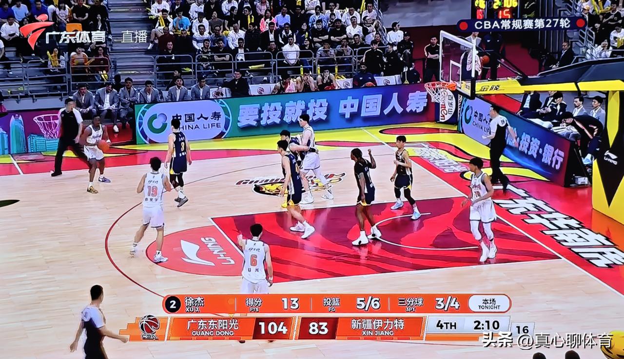 球迷熟悉的广东东阳光回来了[大笑][大笑][大笑]
球权在手的徐杰重生了[给力]