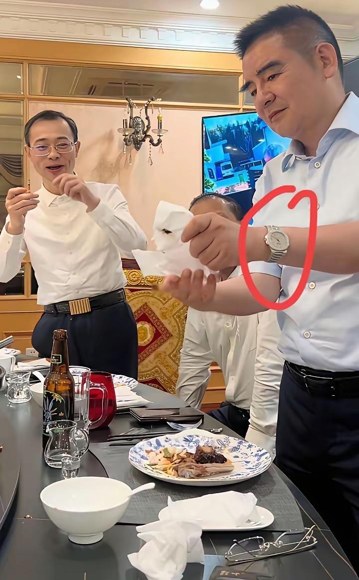 陈光标带的手表是什么牌子的？要不要200元
