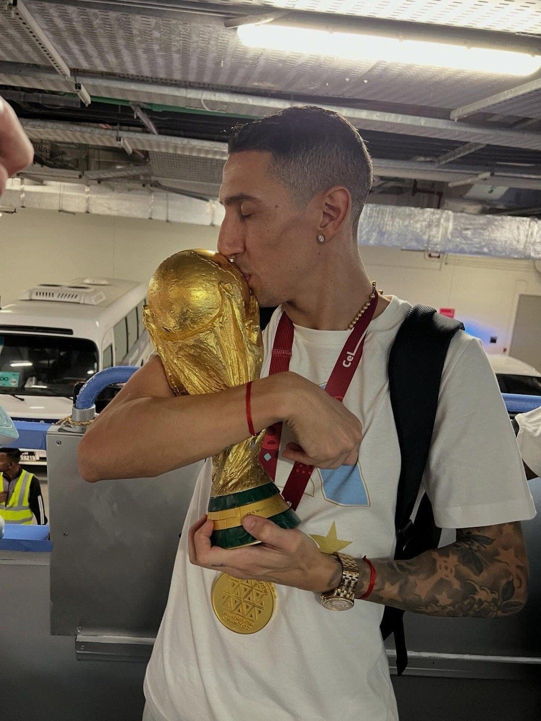 🚨迪马利亚更新IG纪念阿根廷世界杯夺冠三周年 ：“距离第三个世界杯已经过去三年