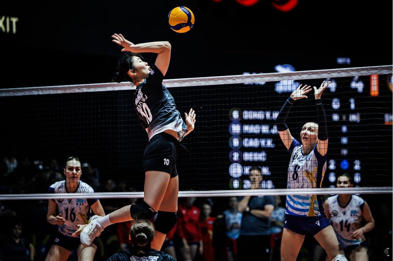 国际排坛动态北京女排落后了大半局，最后追上来了……北京队2-1（16-25/25