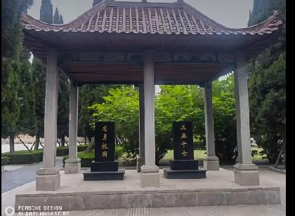 郓城县李集镇罗楼村
罗楼村位于郓城西北30公里，乡政府驻地西南6公里处，北、西面