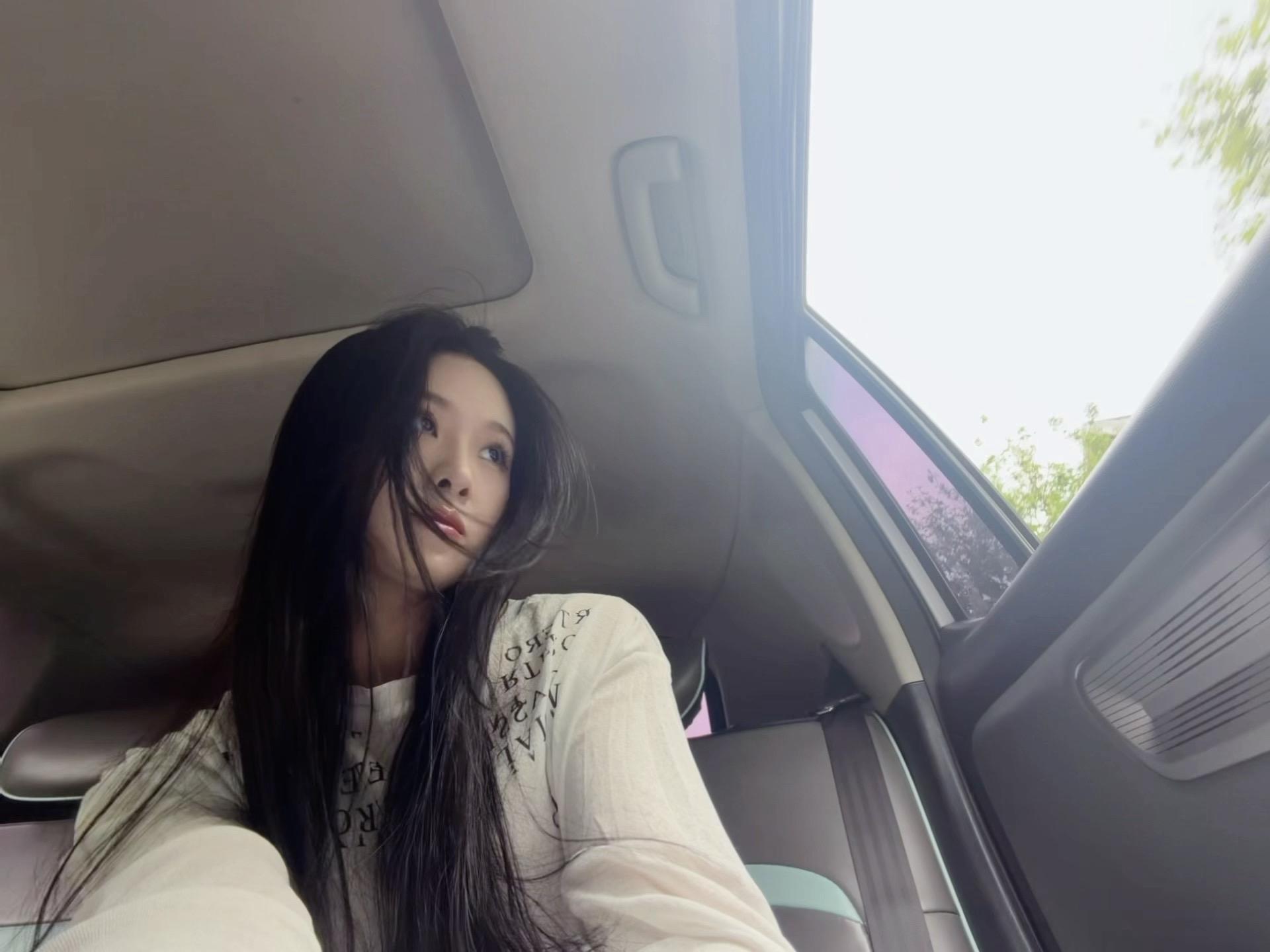 凌晨三点的风 吹的人心好痛