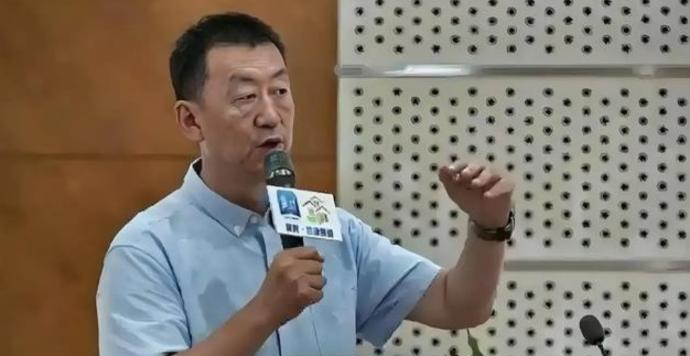 北京协和医院张海敏博士说：“坦白讲，人一旦离世，他生前穿过的衣服，戴过的手表，盖