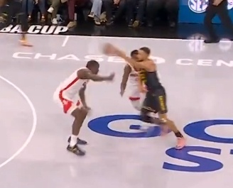 太难了 库里拿球就是2人包夹 没停过 