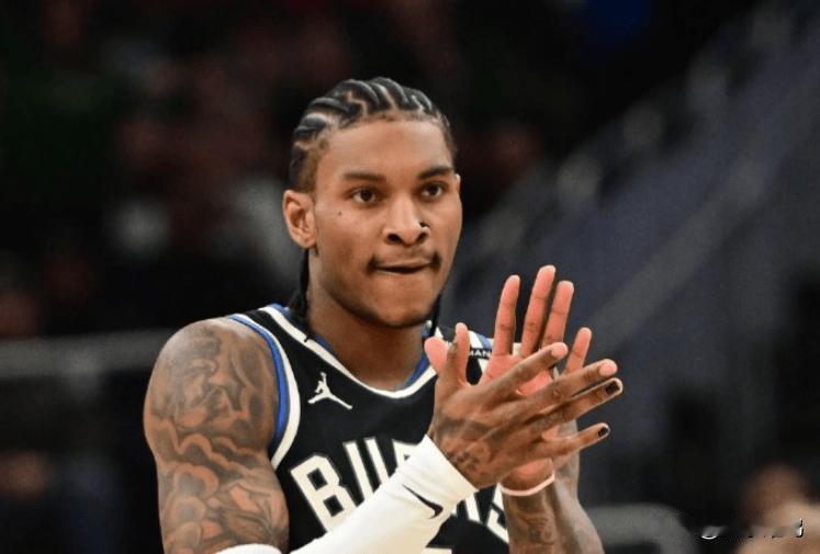 小波特三节三双，不愧是火箭旧将，天赋没问题



小波特在雄鹿站稳脚跟，打的非常