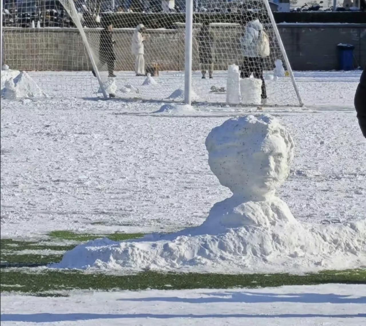 哈哈，来看看，我们清华大学上大分啦，要不怎么是最牛学府呢，来的都不是一般人！不仅