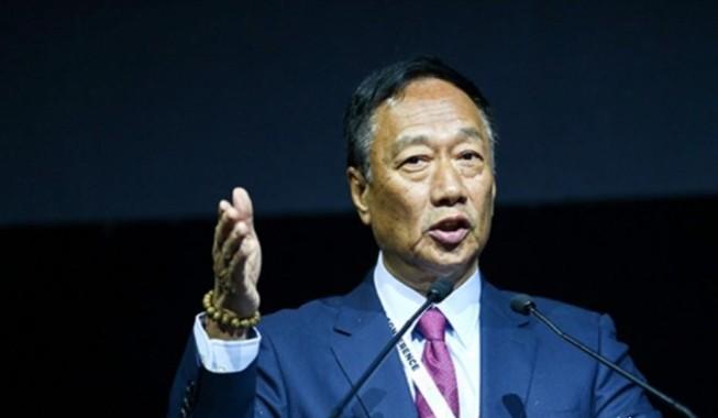 “只要大陆敢打，我就敢送！”2023年，富士康创始人郭台铭公开宣称，如果两岸发生