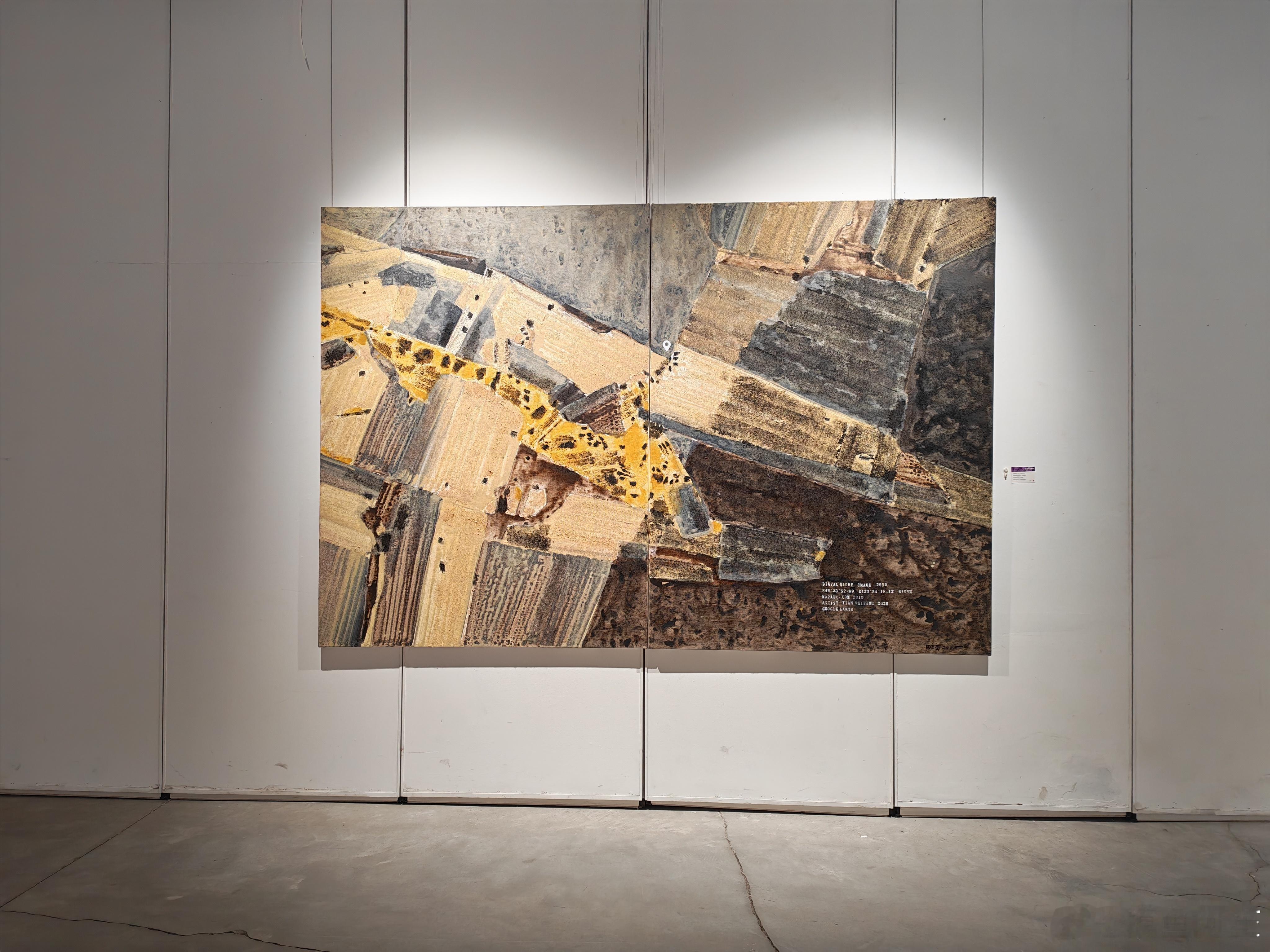 前几天去红场逛街的时候误入无人美术展。 