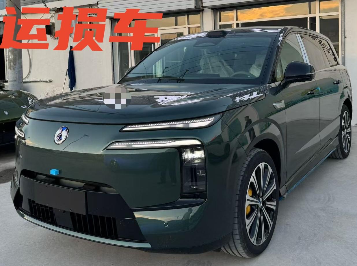 腾势N8L闪充旗舰版
指导价349800
不修优惠28000
可走省补/国补
坐