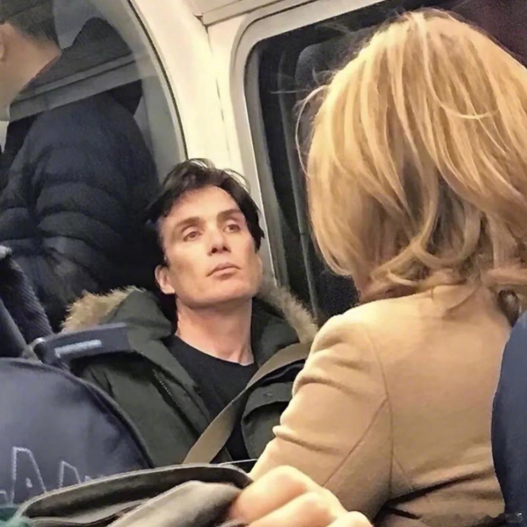 地铁随机刷新演员中2025年度电影结算画面跨年电影愿