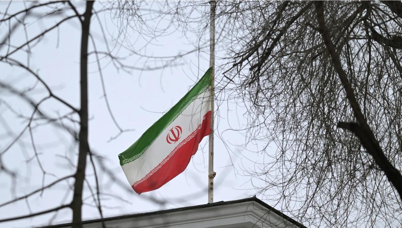 德黑兰为报复伊朗船只被扣押，对美军舰艇实施打击
 
开罗，4月20日--塔斯社