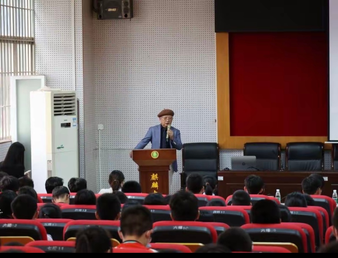 人生感悟：真正决定你位置的，是你此时此刻能不能提供，一种别人很难替代的能力。为社