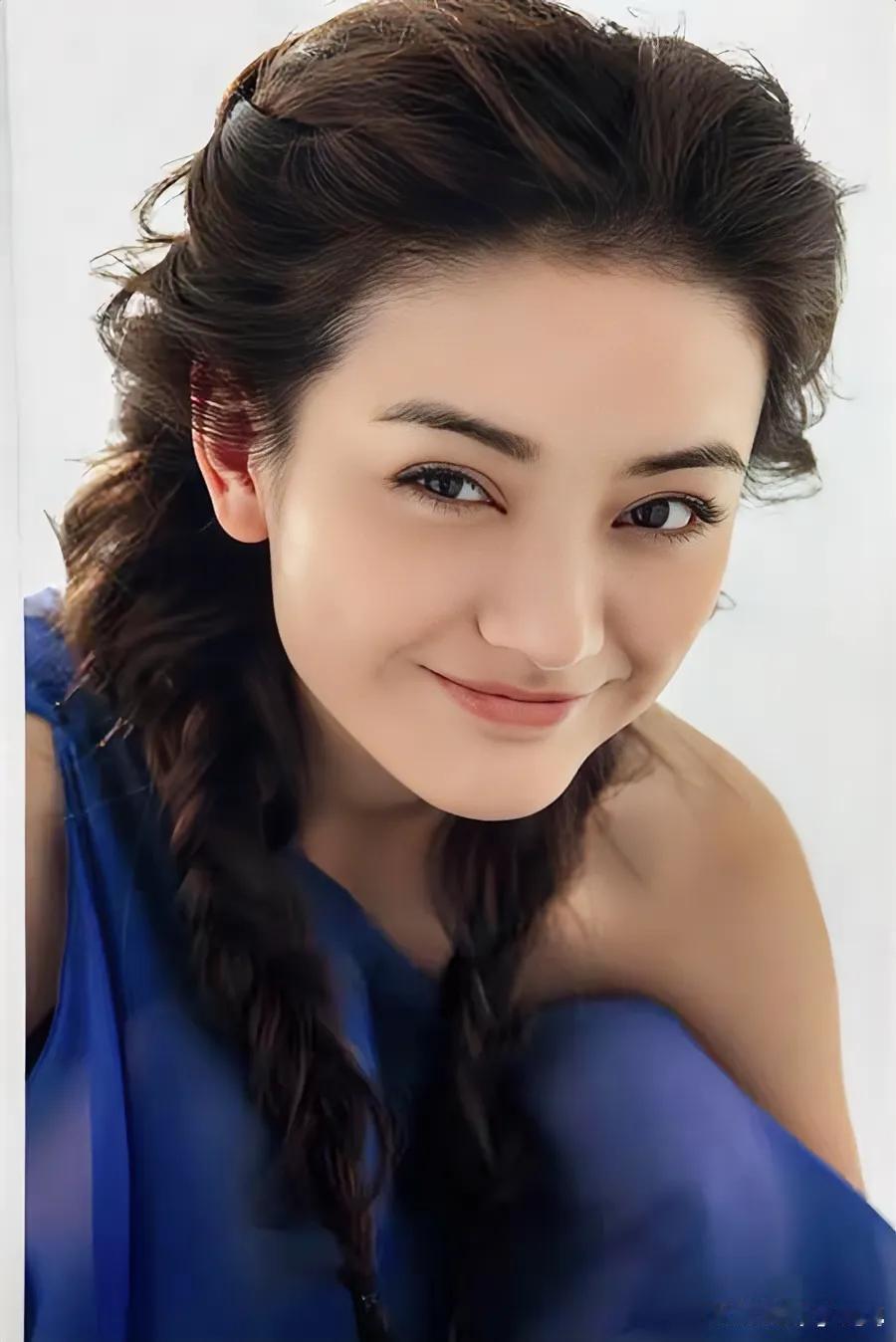 原来她和胡歌是同学呀！

说起朱杰，可能很多人对这个名字并不是特别熟悉。但要是提