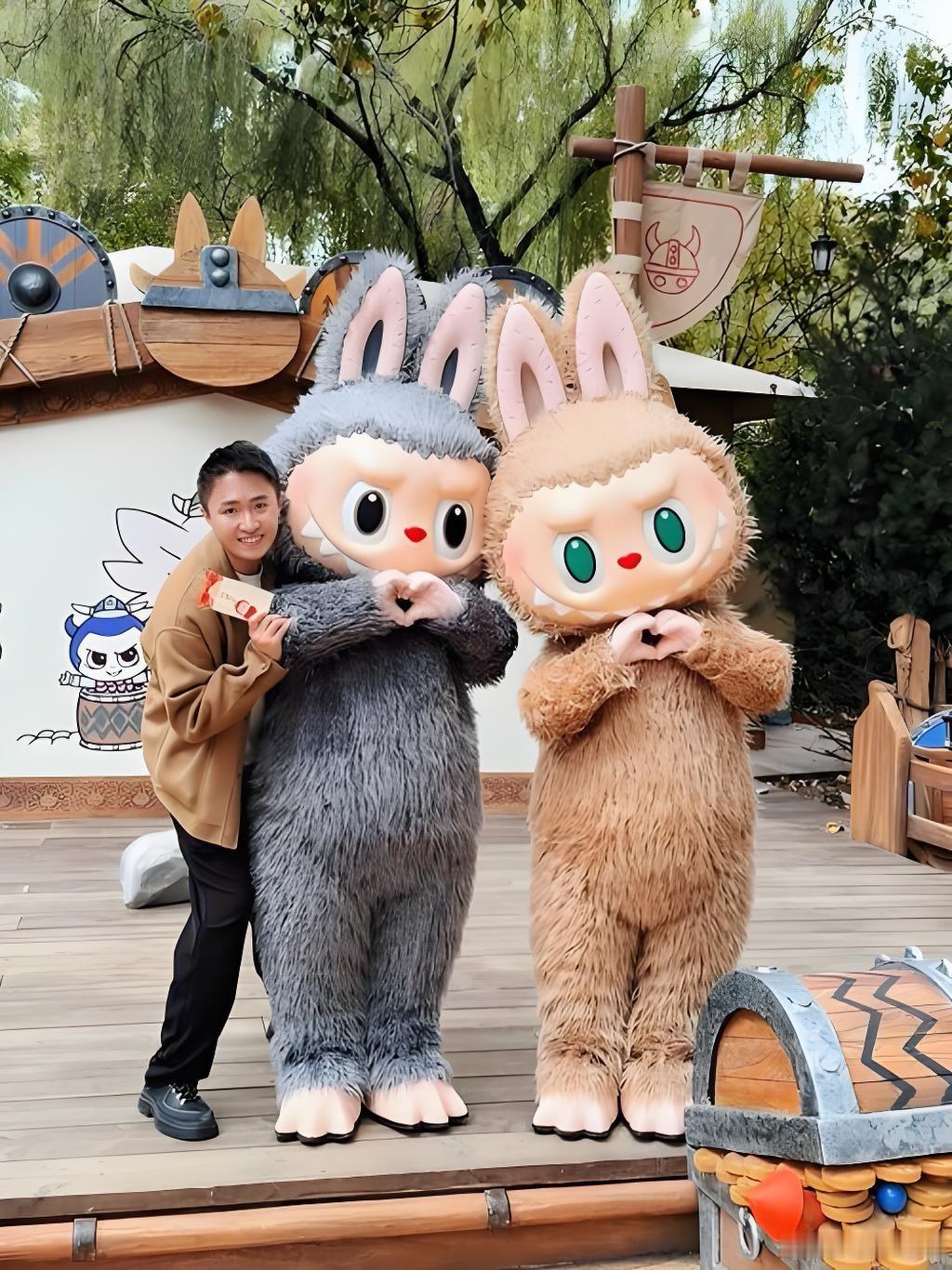 张朝阳退回的labubu换了一辆车Labubu居然这么值钱，而且有价无市，说明提