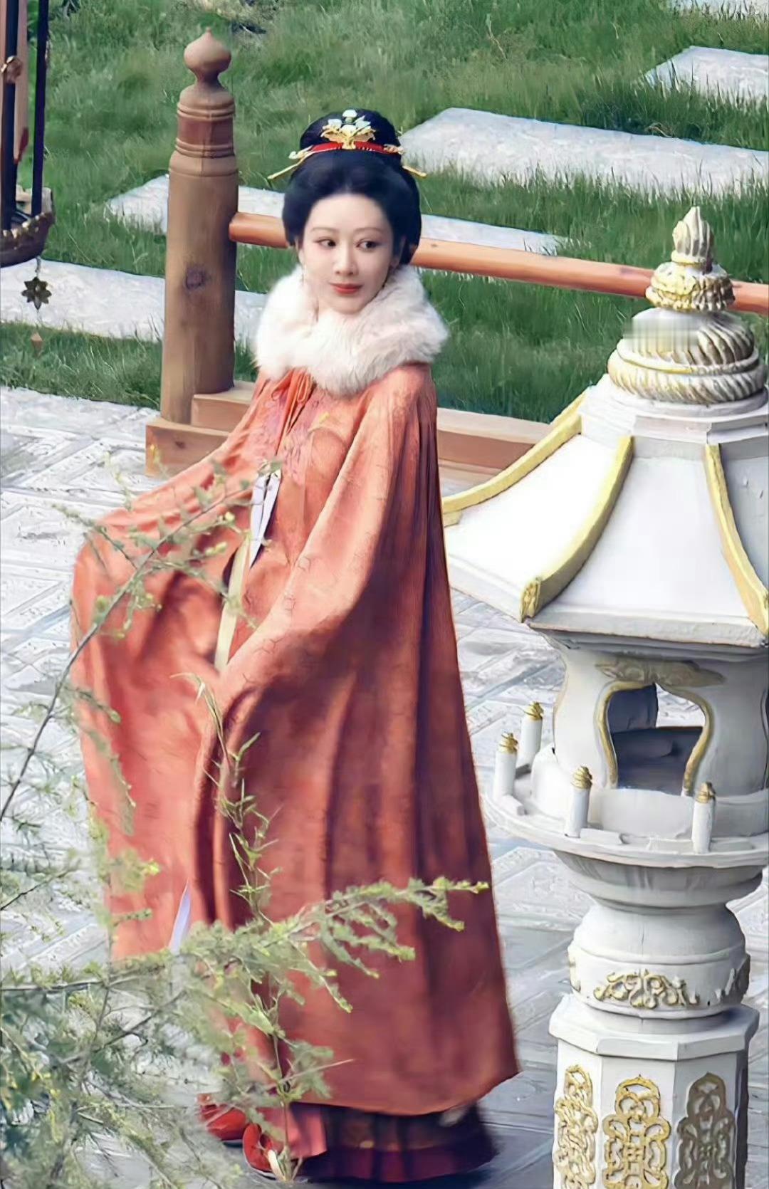 杨紫生命树4月底开机我祯姐这是要美死谁啊，反正我已经深深沦陷啦 ​​​
