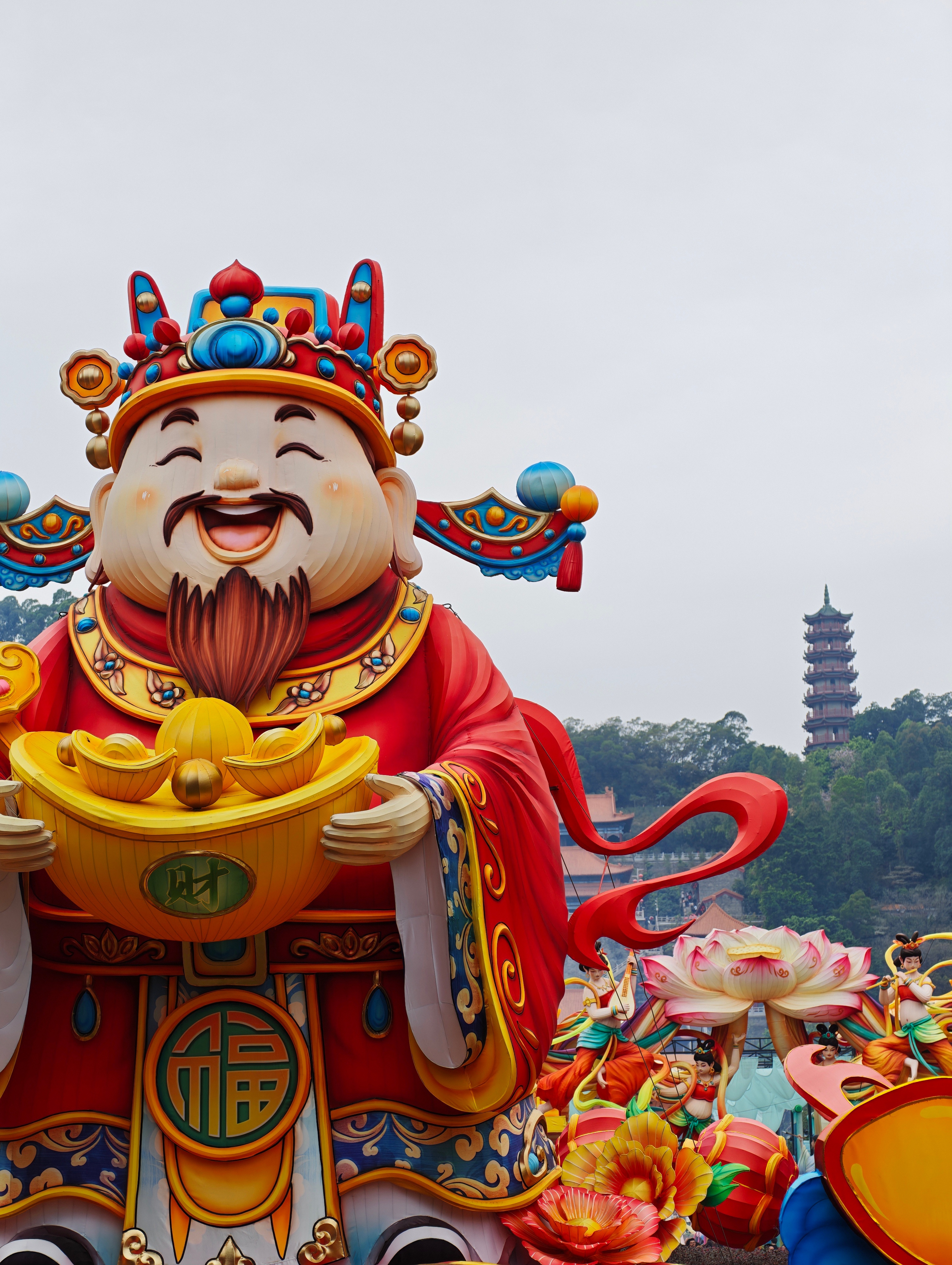 春晚机器人摔倒是导演安排好的 摔倒不用怕，最重要是能够自行站起来，而不用被人工拖