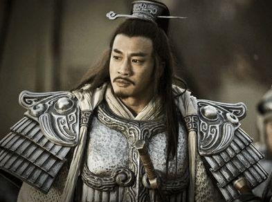 何润东的项羽演的真的是太好了！
不说其他的，就那1米9的大个子，以及健硕的肌肉，