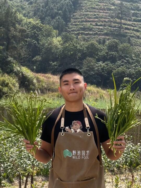 当地小有名气的种花小子（范围仅限村子里）