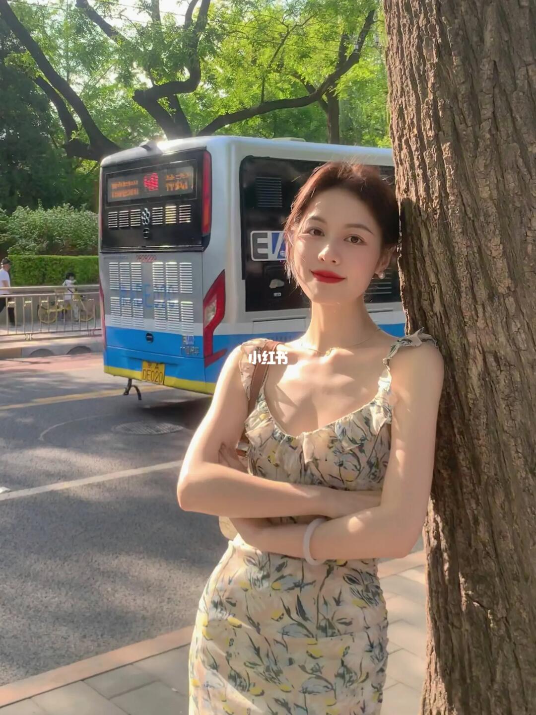 一些五一出游拍照姿势📷