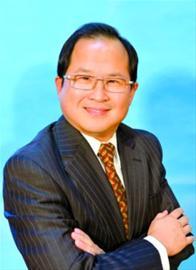 “中美关系恶化的责任不在美国，中国应该看看自己的问题！” 这句话出自中国教授胡伟