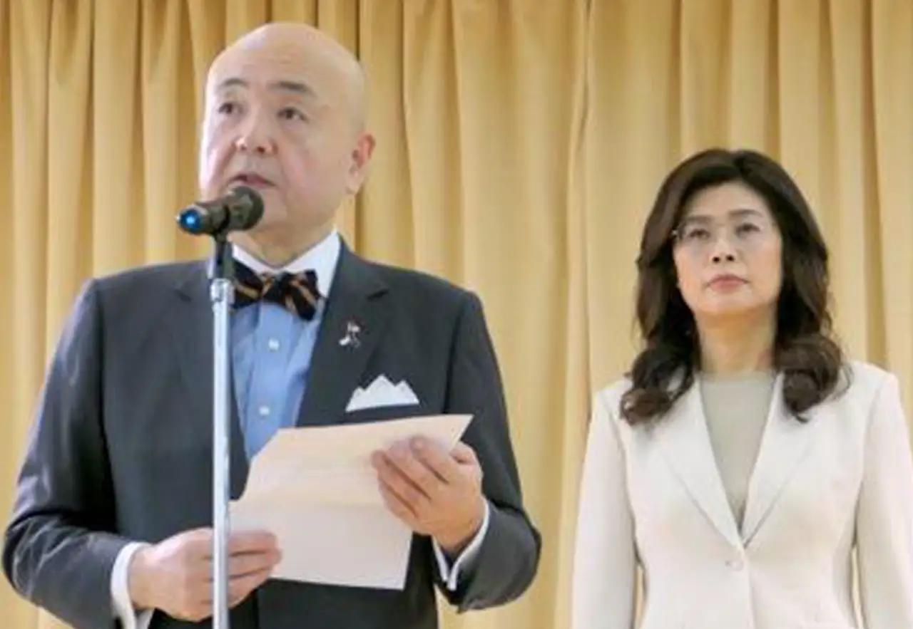 郑丽文选在7月31日这一天媚日，给熊本地震灾区捐款100万新台币，是不是没有意识