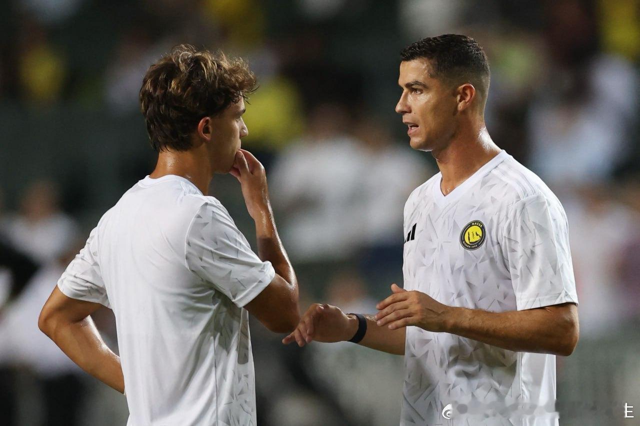 开云体育馆  【双线全胜冲双冠！C罗联赛+杯赛10战10球2助，胜利全胜双榜领跑