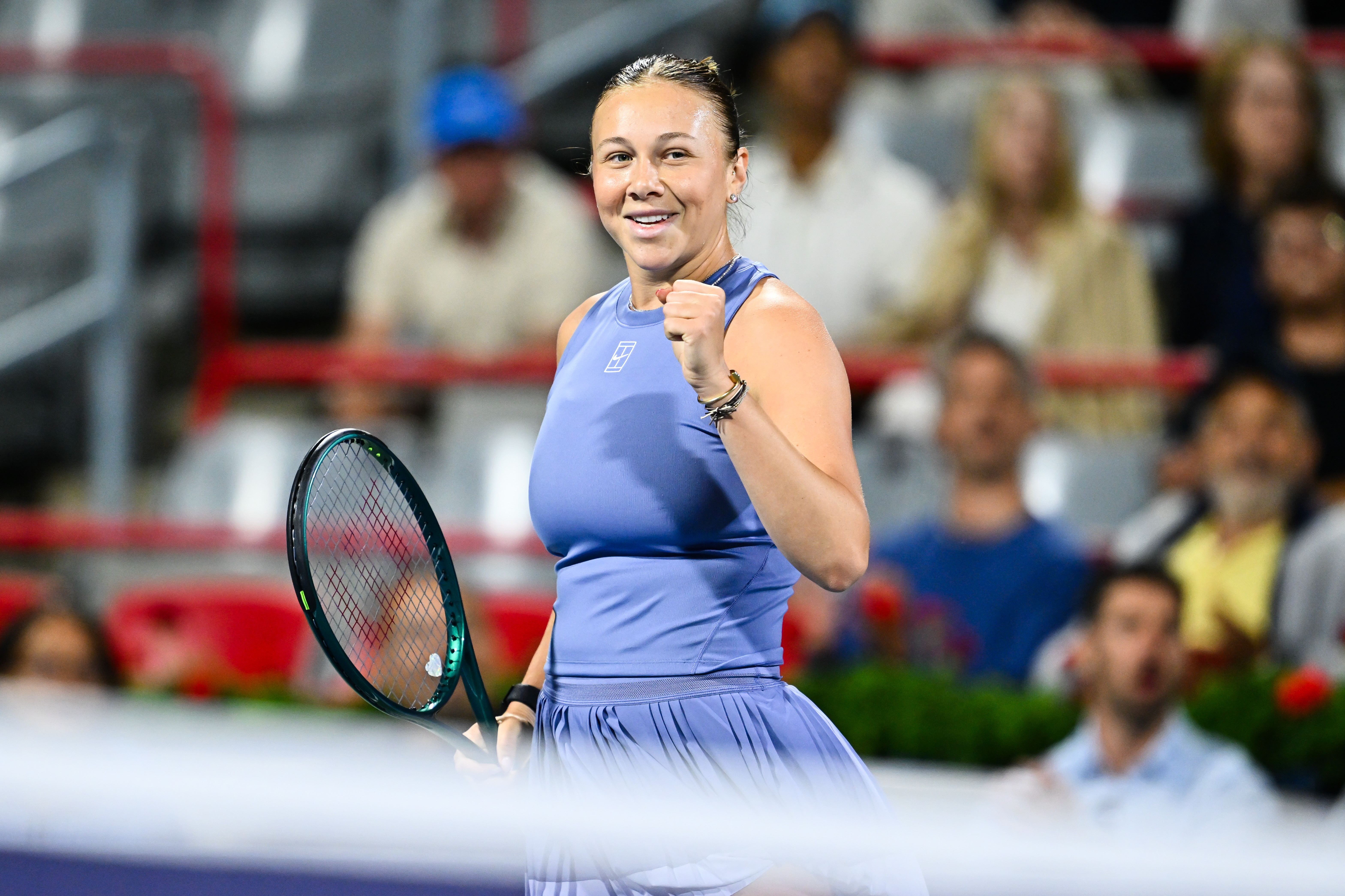 WTA1000蒙特利尔站第六日完整赛果👇[5]阿尼西莫娃 6-2 6-1 拉杜