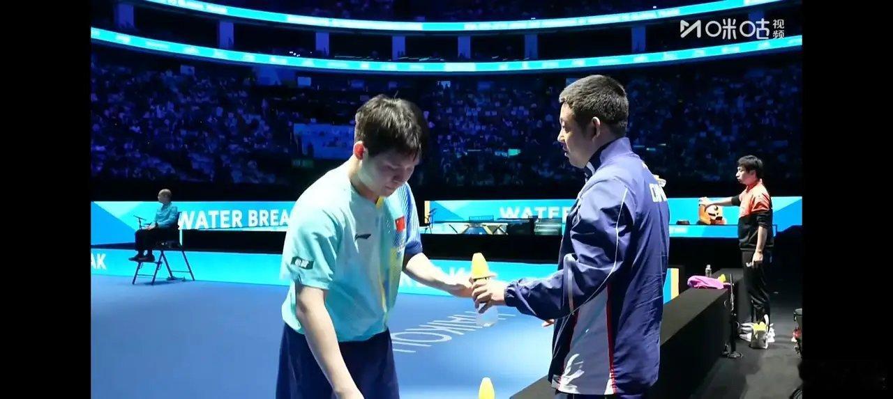 林诗栋输给户上也好，省得在家门口又被张本虐。至少，户上没有张本那么令人生厌，克制