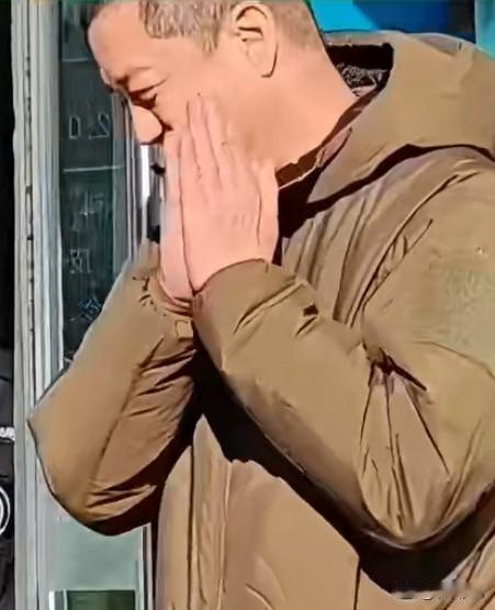 李亚鹏最新回应嫣然医院状况


李亚鹏在直播中再次谈及备受关注的嫣然天使基金及医