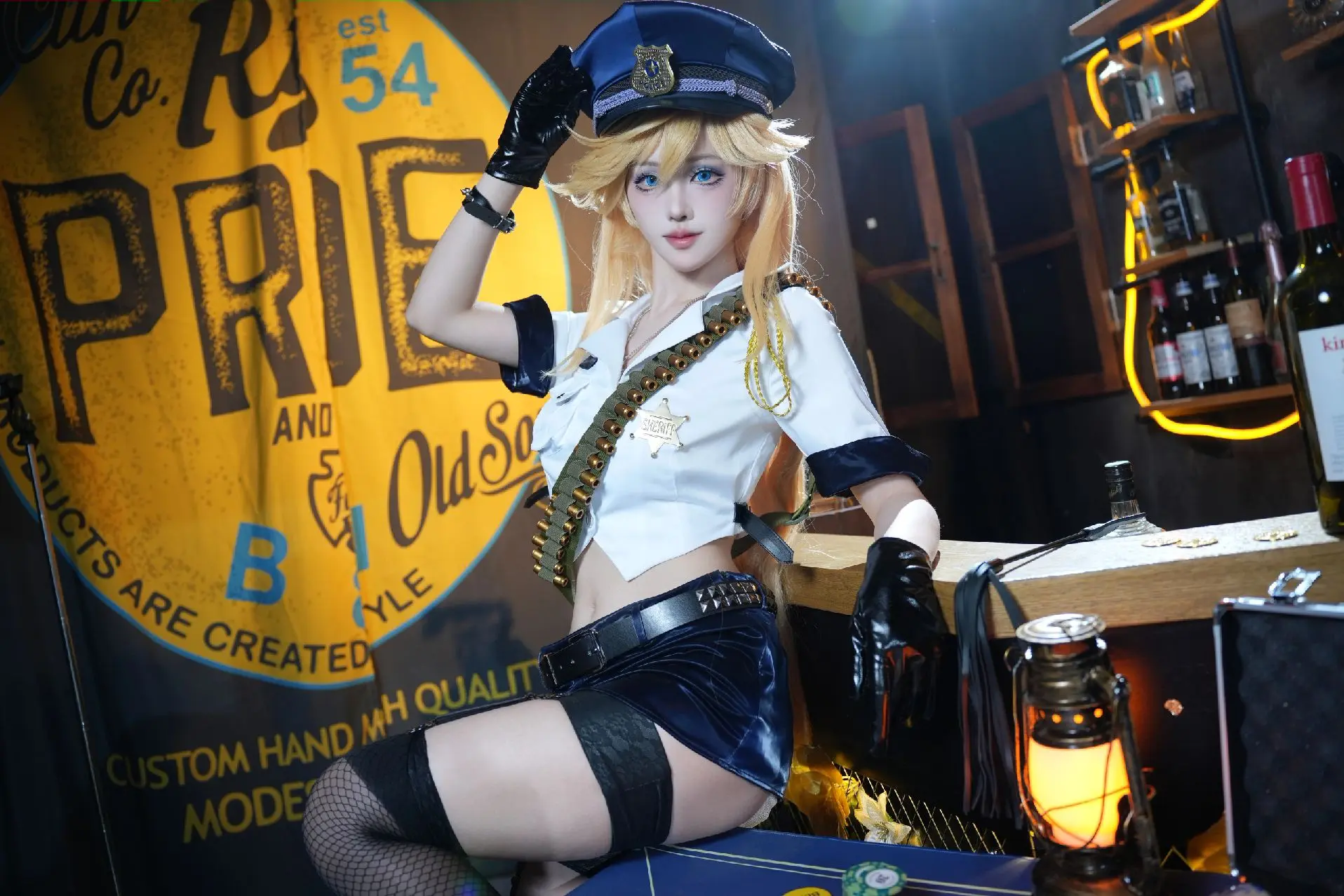 警长or校服。