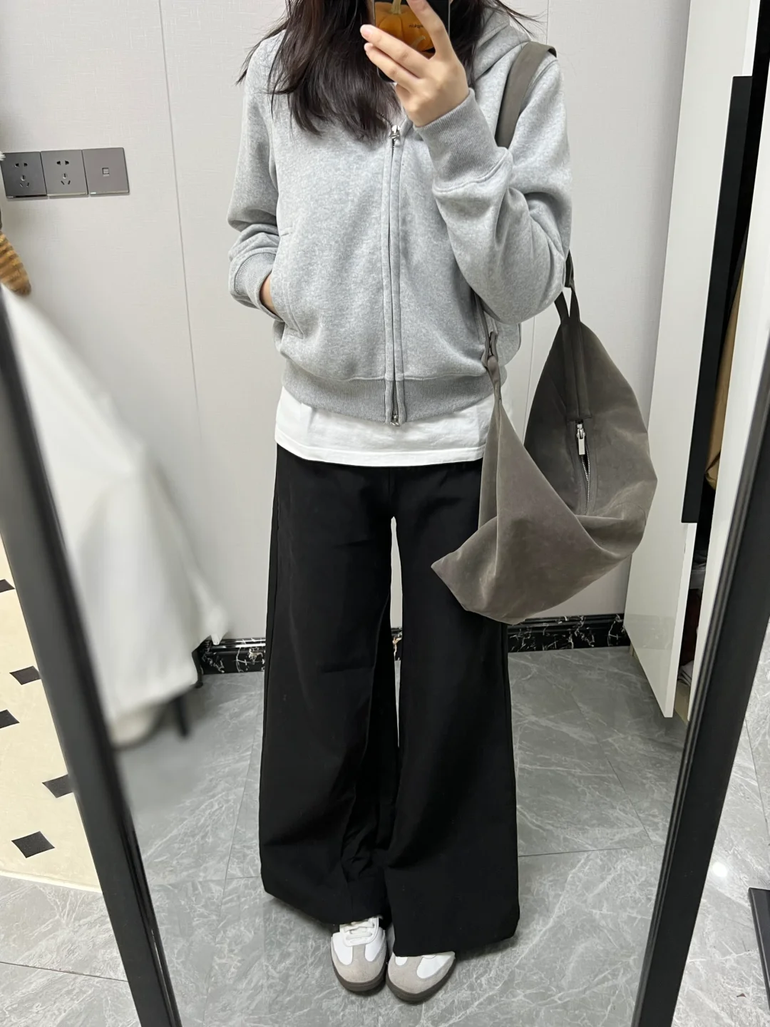 不会出错的黑白灰