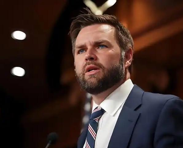 伊朗和美以联军间的谈判终于在巴基斯坦迎来关键一幕。

就在大家还在揣测局势是否会