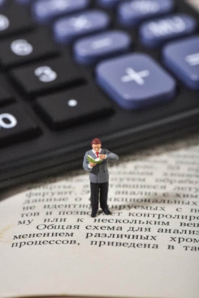 第一次联系律师，如何判断靠不靠谱？