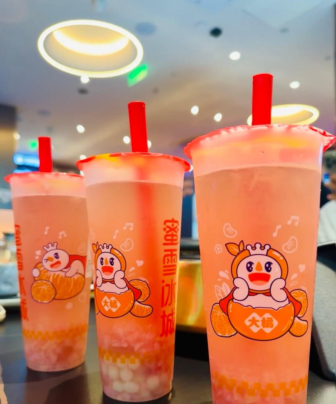 🧋𝗺𝗶𝗹𝗸 𝘁𝗲𝗮“一定要事业有成吗 不能喝杯蜜雪冰城吗 ” 