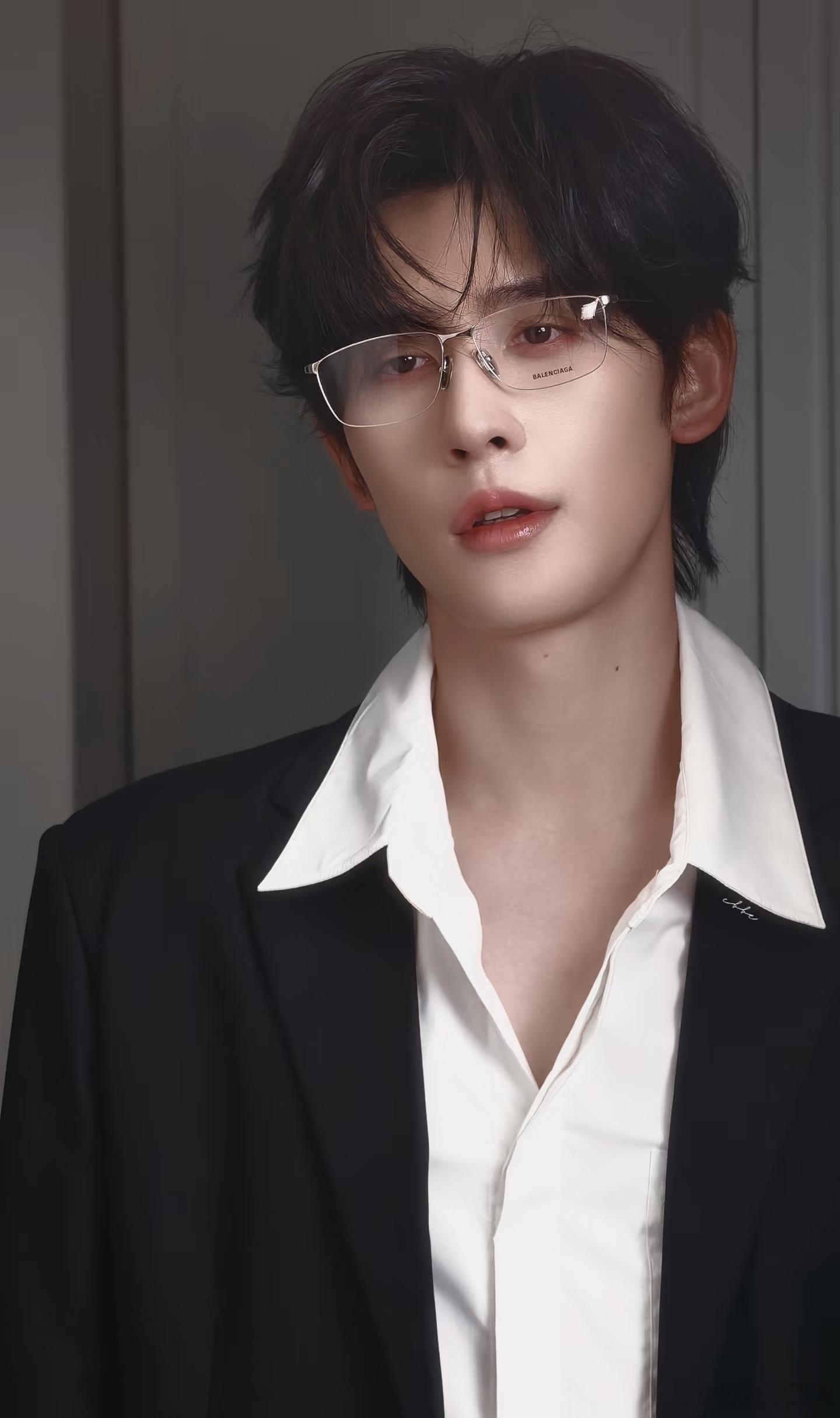 告别卡戎 在看点十多年了第一次混到前一估计也就这样了留个纪念，晚安 