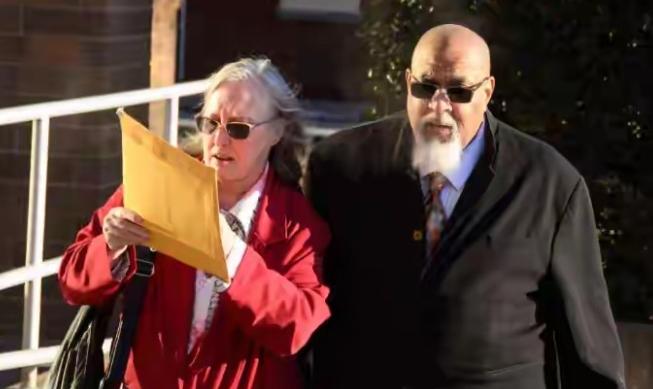 哈佛医学院爆料，在哈佛守了近30年太平间的主管塞德里克，竟把家属自愿捐赠给科研教