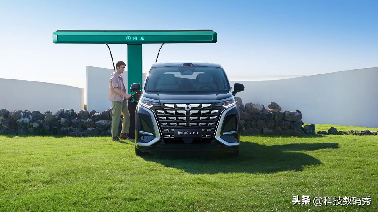 3月29日，科技豪华旗舰MPV——第二代腾势D9正式开启预售，以38.98万-4