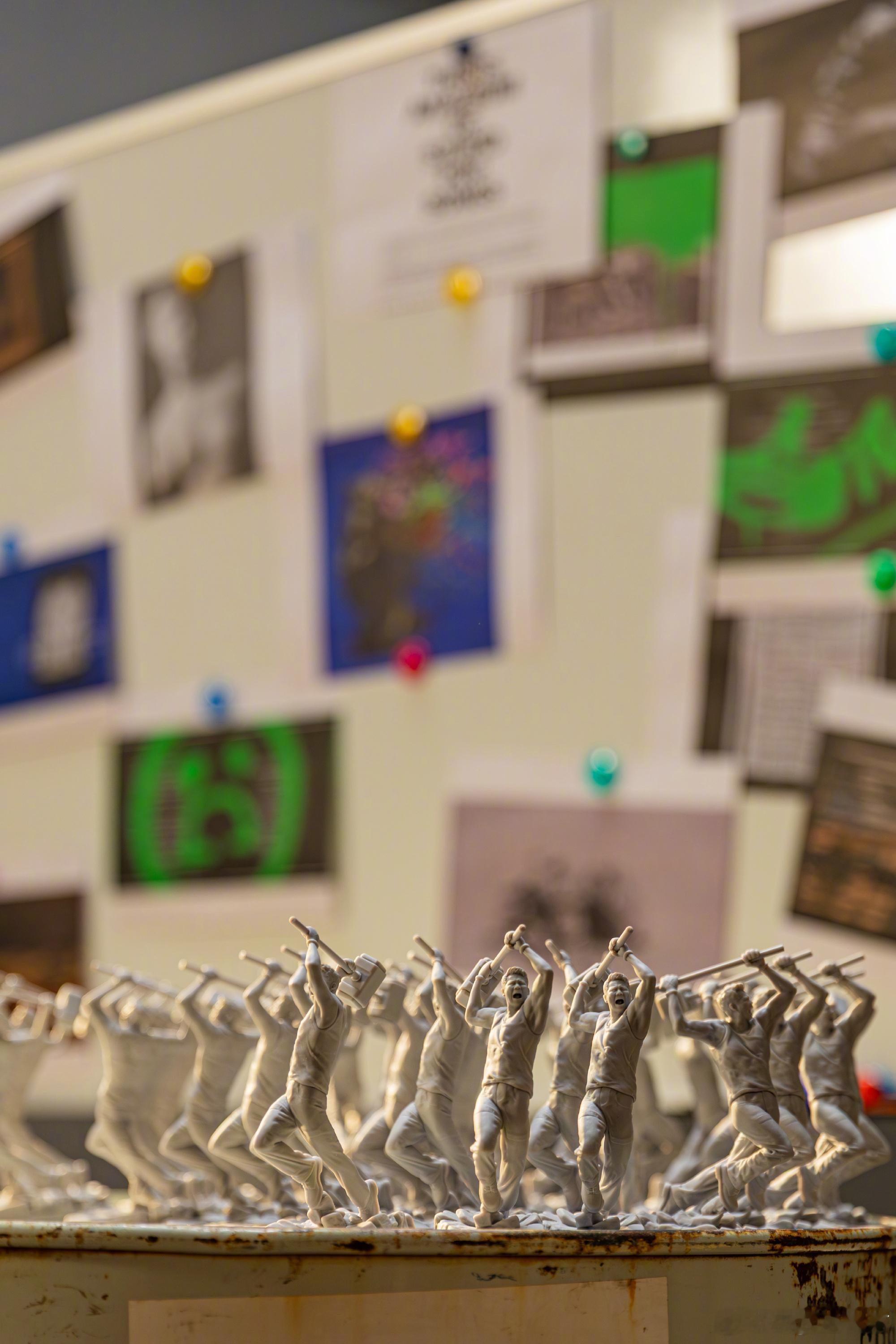 陶喆亲手喷了9119个公仔 哈哈哈哈还真不知道原来不仅歌唱得好，喷漆手艺也这么厉