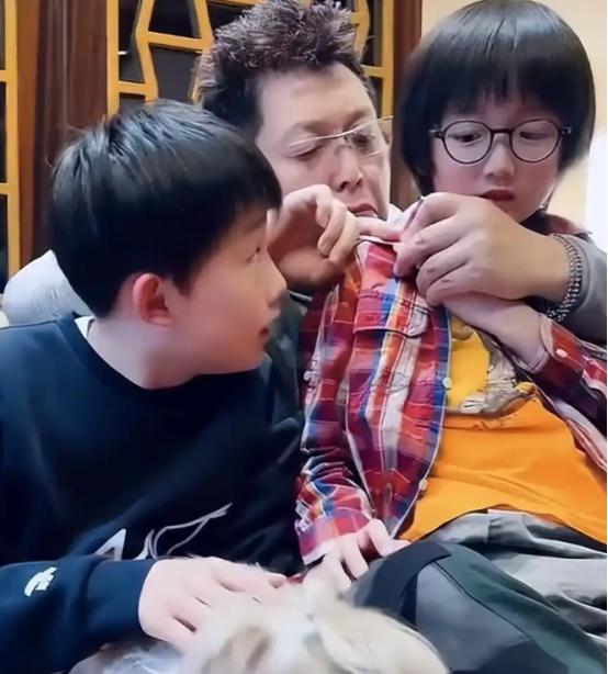 送儿出国，掏钱买婚房，至今养儿子全家的王为念，终于看到了回报！67岁王为念晒出一