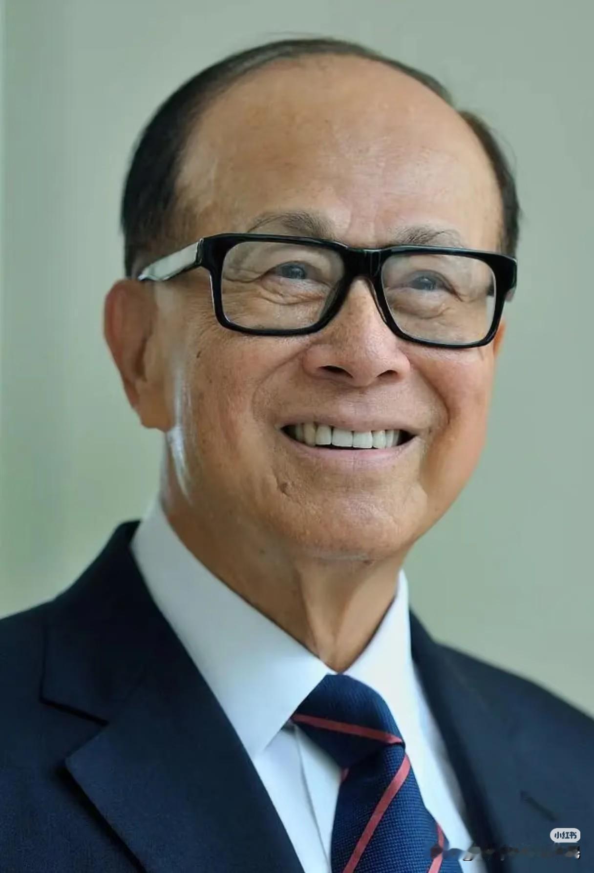 记住了人心不足蛇吞象
全网都在谈李嘉诚和霍家这次大埔火灾捐款，有网友说霍家捐了3