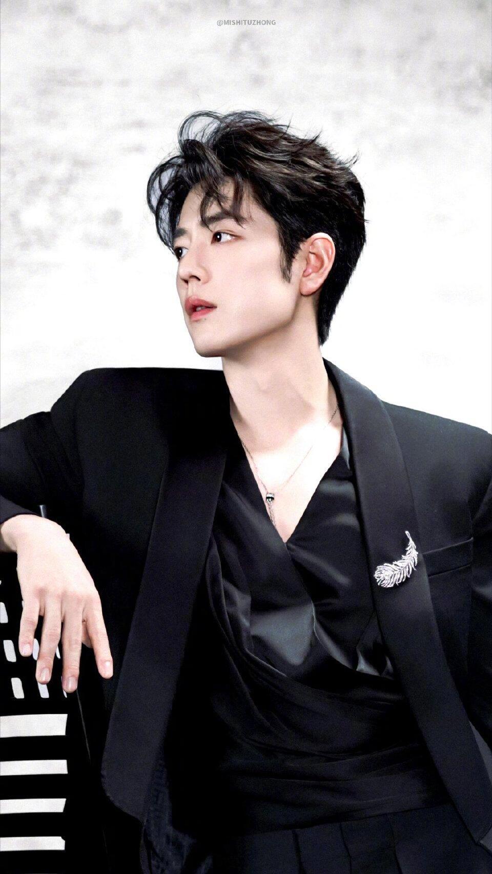 #咪咕星鲜事##肖战法式贵公子#矜贵、高级、有风骨，用来形容再合适不过。他就是那