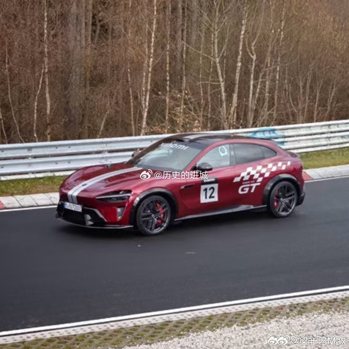 小米YU7GT新配色现身纽北小米正在证明：纽北不再是欧洲性能车的后花园。这背后是